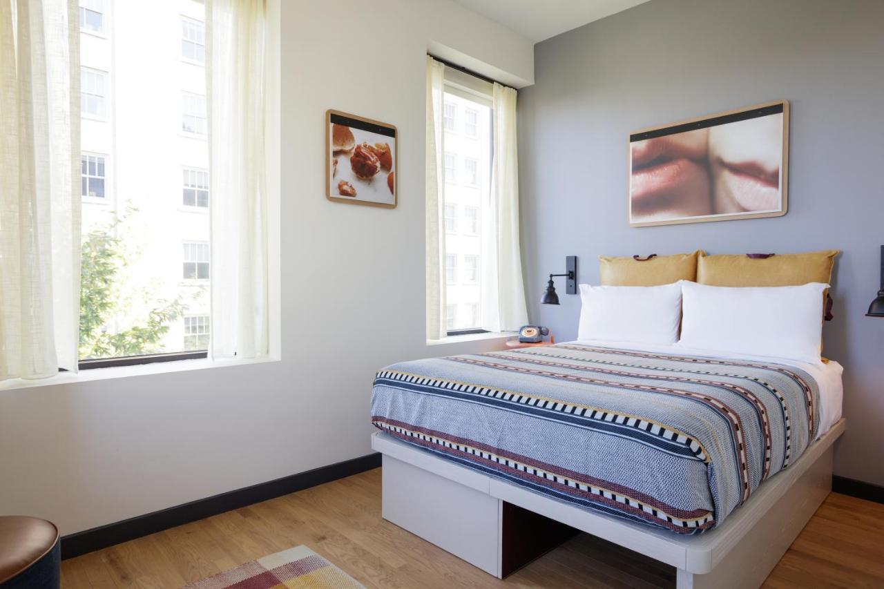 فندق Moxy Richmond Downtown الغرفة الصورة