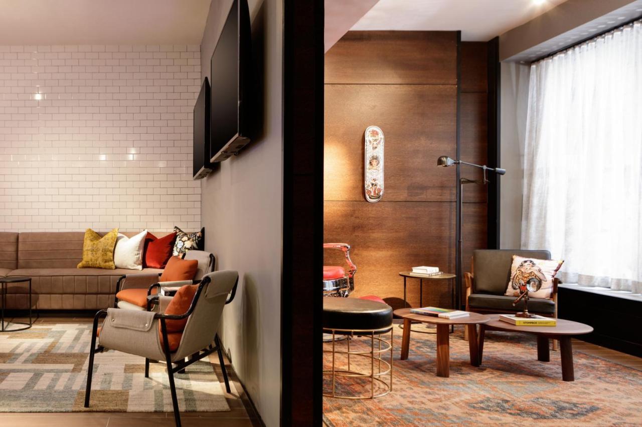 فندق Moxy Richmond Downtown المظهر الخارجي الصورة